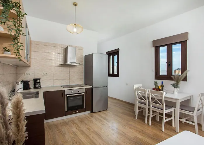 Bliss Luxury Líndos