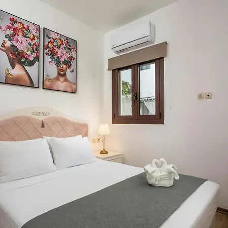 Bliss Luxury Líndosz